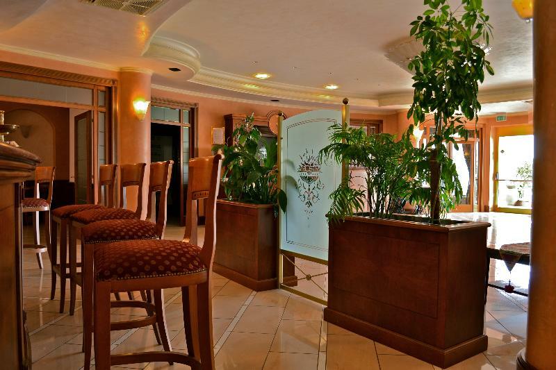 Hotel Valle Rossa ซานโจวานนี โรตอนโด ภายนอก รูปภาพ