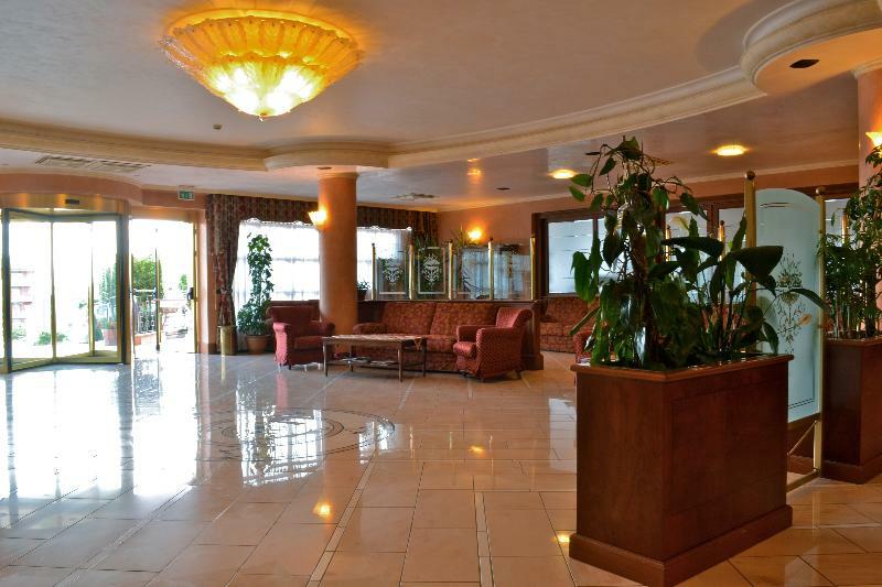 Hotel Valle Rossa ซานโจวานนี โรตอนโด ภายนอก รูปภาพ