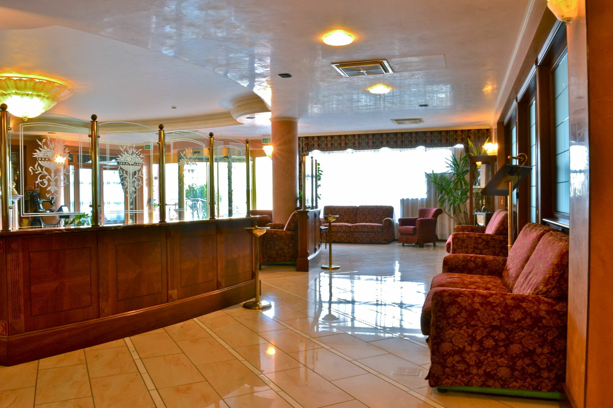 Hotel Valle Rossa ซานโจวานนี โรตอนโด ภายนอก รูปภาพ