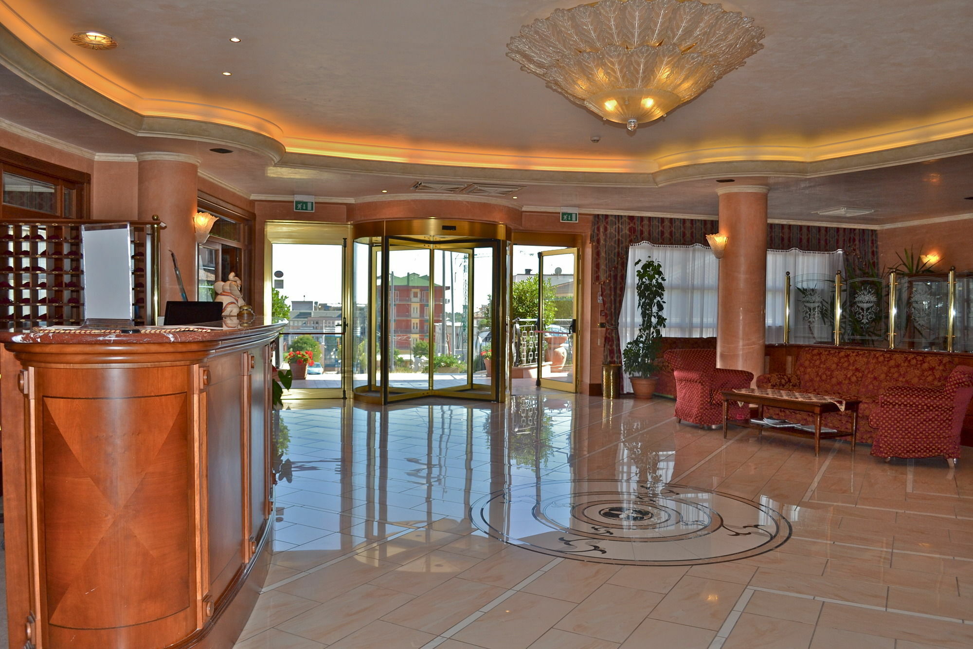 Hotel Valle Rossa ซานโจวานนี โรตอนโด ภายนอก รูปภาพ